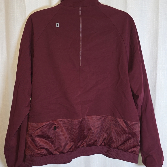 FIGS Sydney Scrub Jacket Maroon Women’s L Technical Collection - Picture 8 of 16